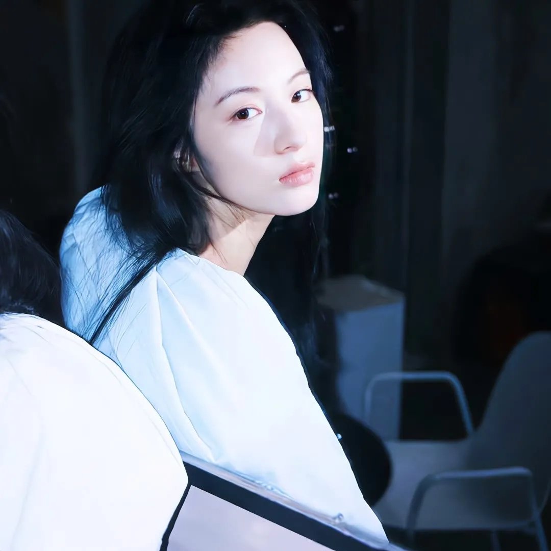 住在海边的猫头鹰